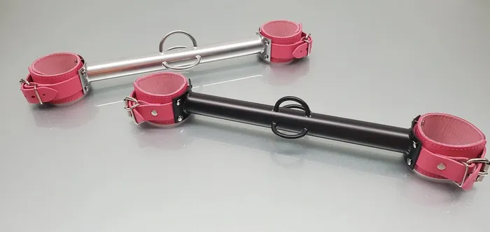 Ballisticmetal Restraints Wholesale Big Barrel Spreader Bar with Cuffs choice of leather or neoprene
